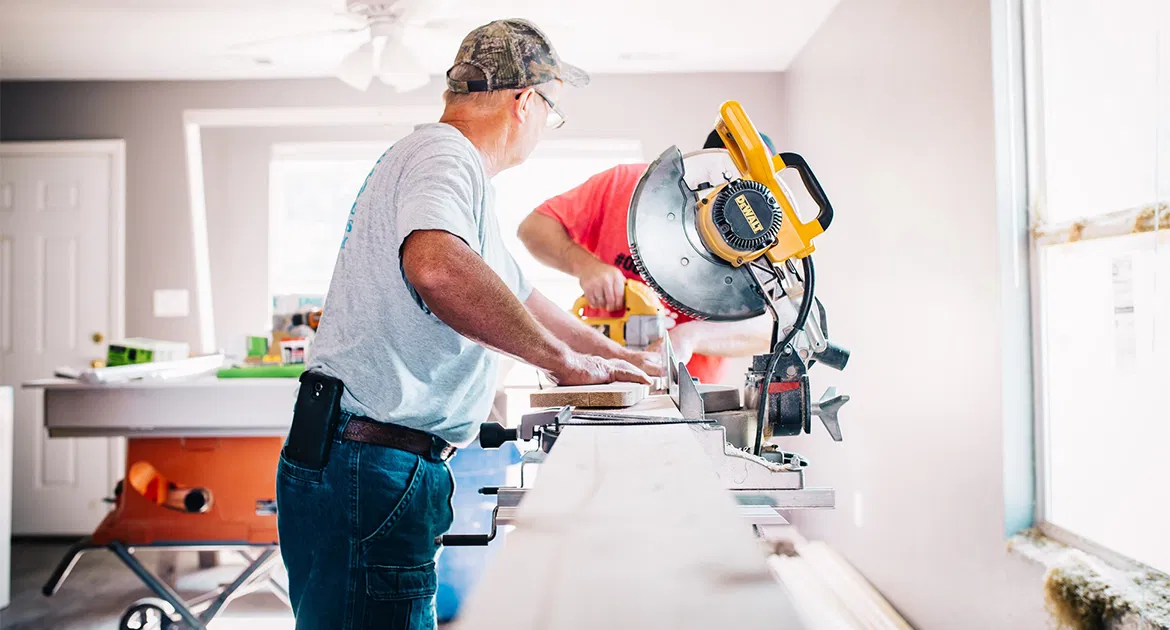 Bộ dụng cụ điện mới năm 2024